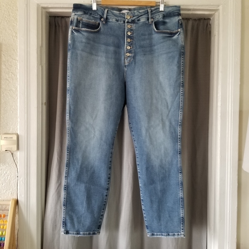 Good American | Exposed Button Front Jean
